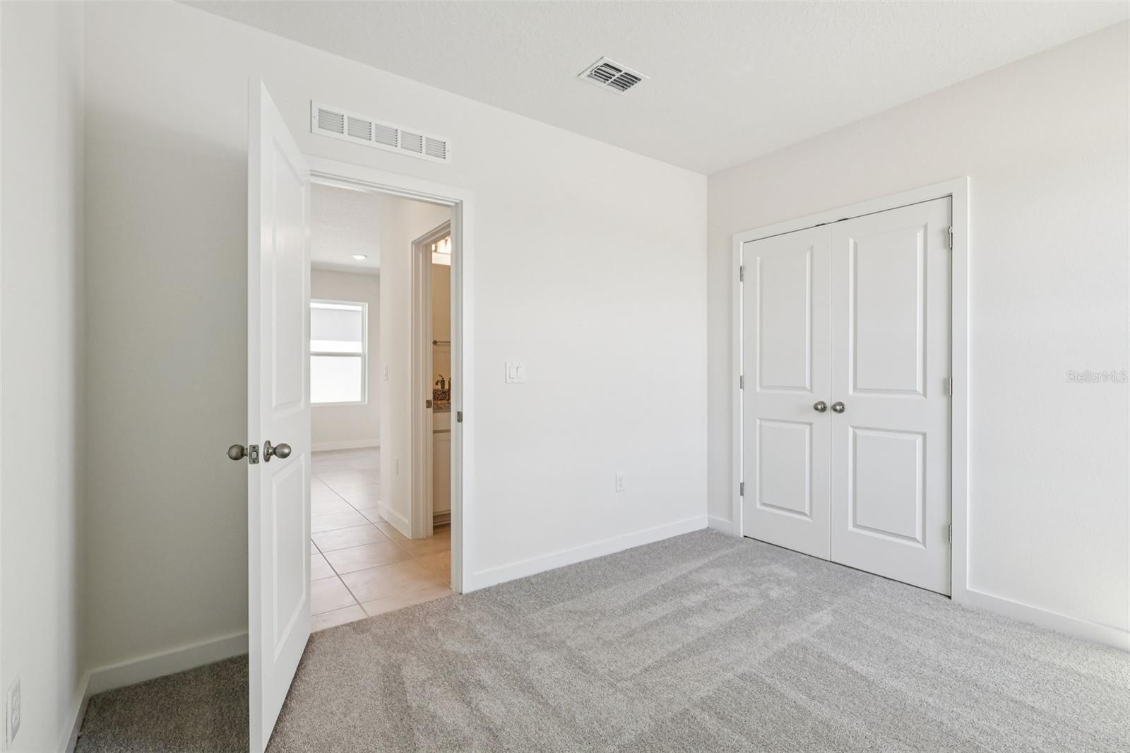 Image 16 of 37 For 812 Andrew Street