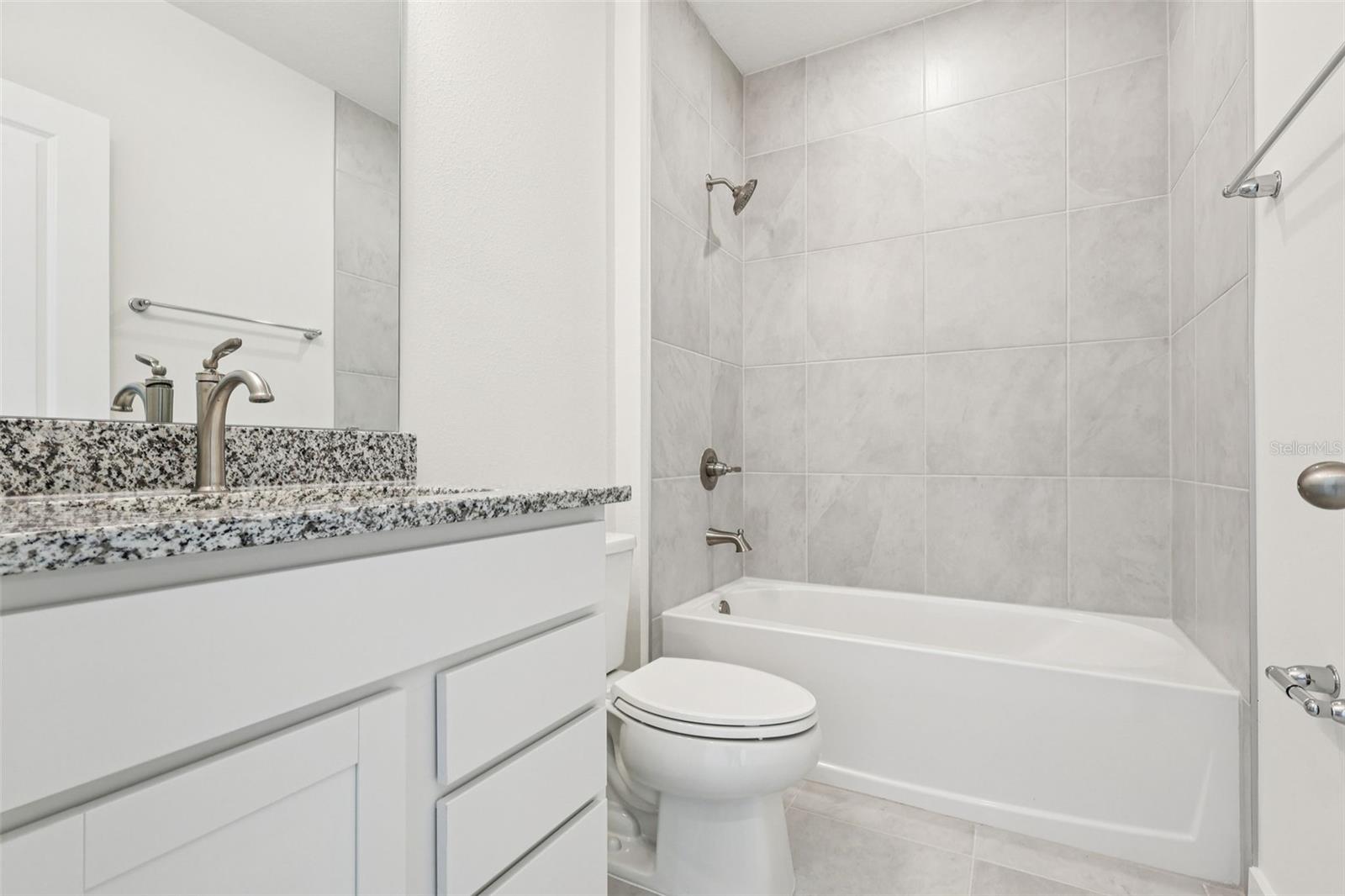 Image 18 of 37 For 812 Andrew Street