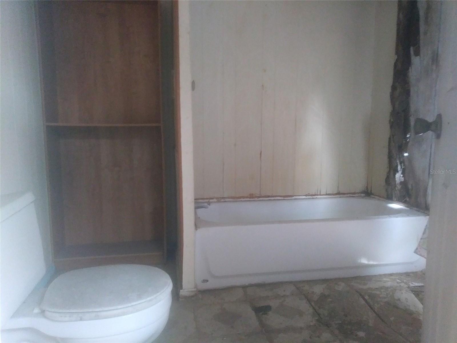 Image 7 of 14 For 17321 Caudel Road