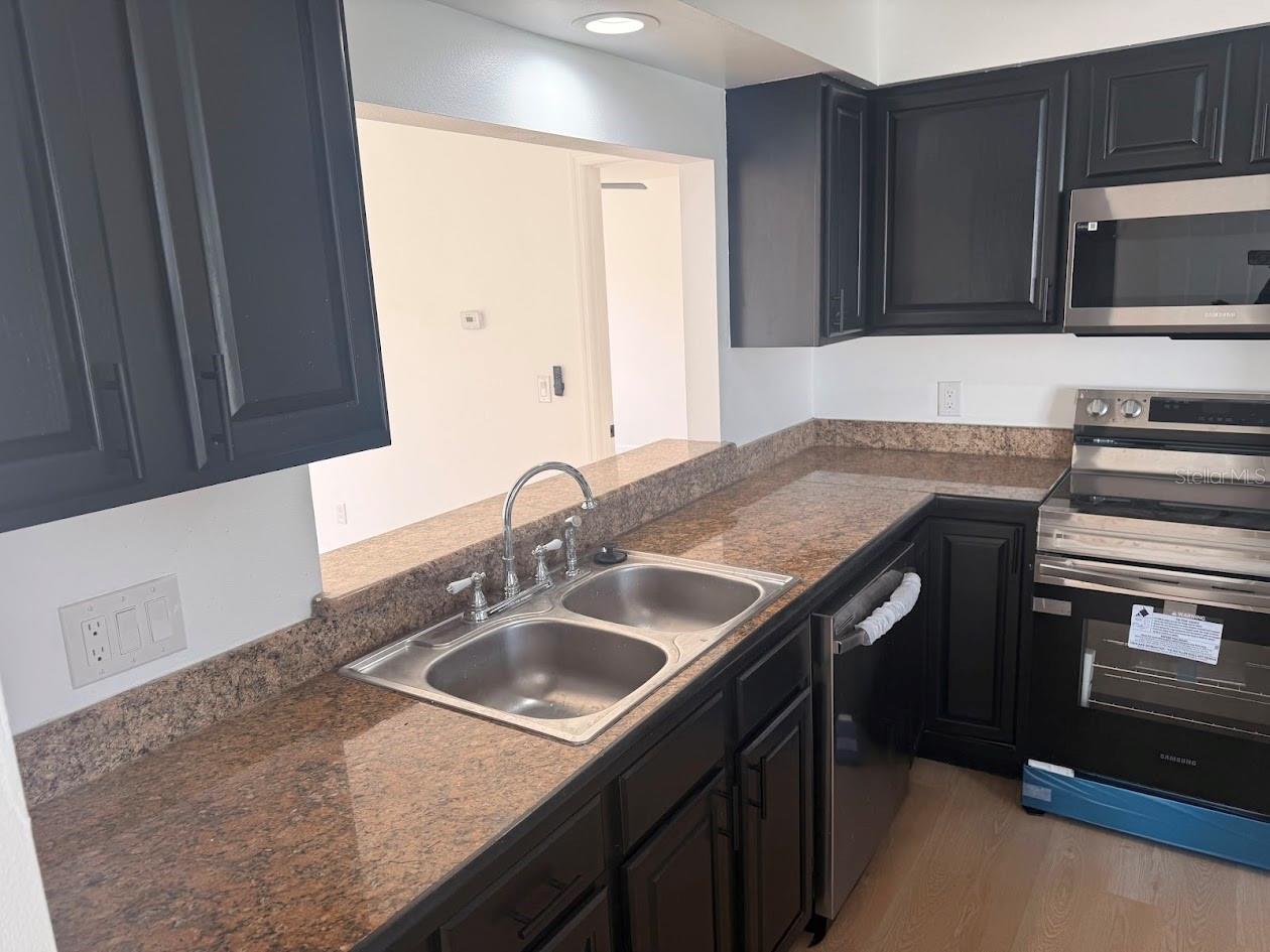 Image 3 of 13 For 141 Hazel Boulevard 1