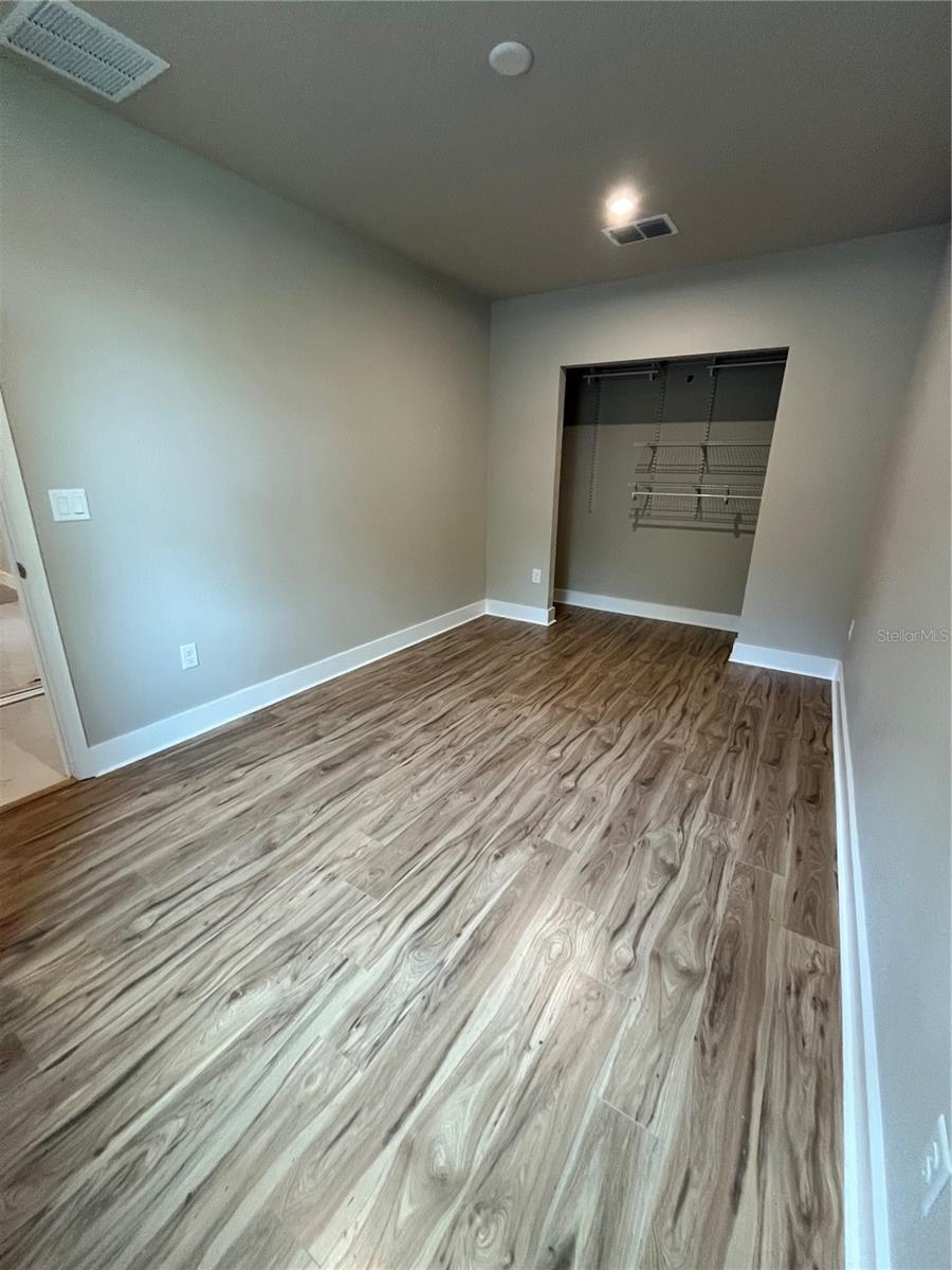 Image 11 of 23 For 1042 36th Street