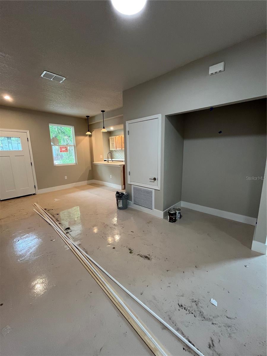 Image 18 of 23 For 1042 36th Street