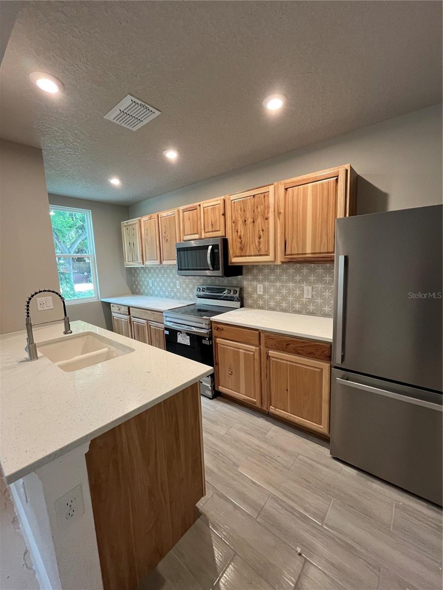 Image 4 of 23 For 1042 36th Street