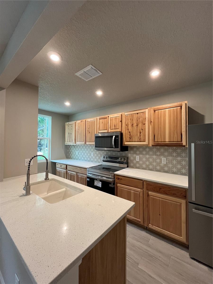 Image 8 of 23 For 1042 36th Street