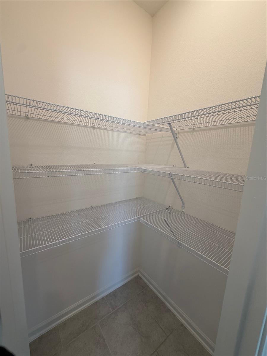 Image 21 of 39 For 9347 Revere Avenue