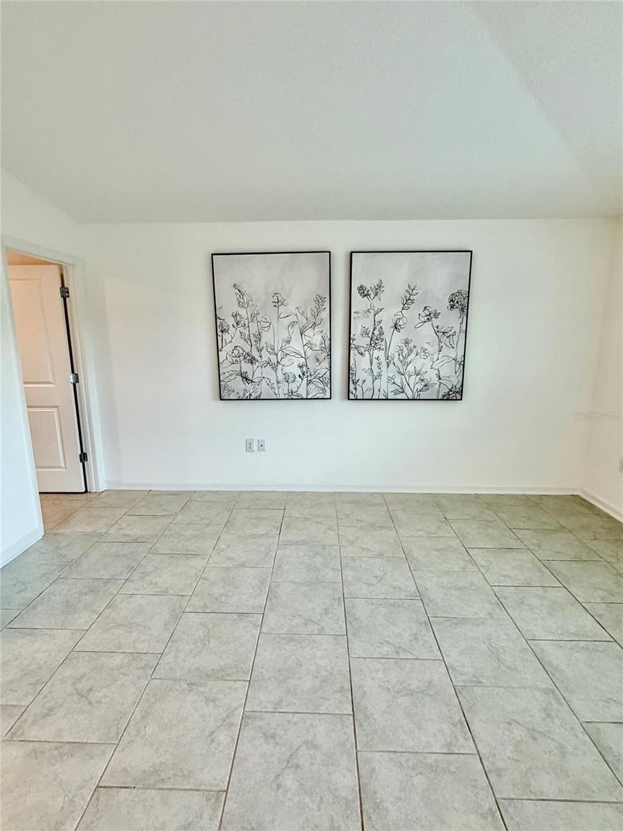 Image 23 of 39 For 9347 Revere Avenue