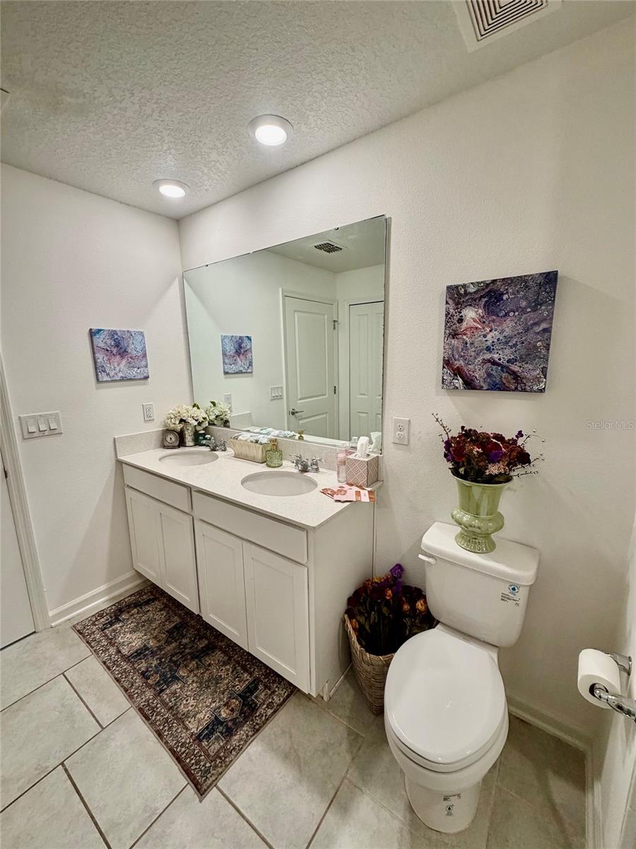 Image 33 of 39 For 9347 Revere Avenue