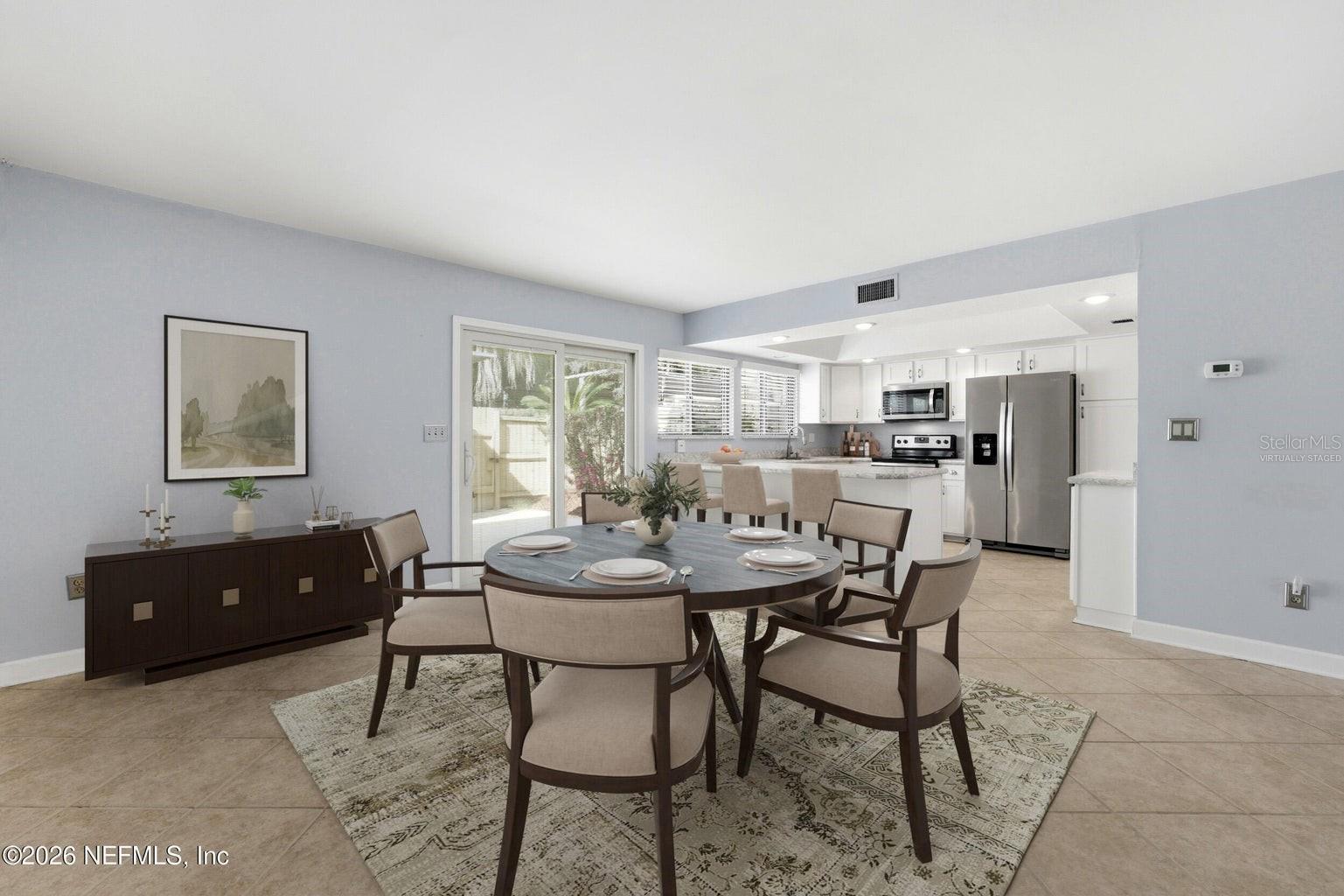 Image 18 of 52 For 8153 Sutton Place N