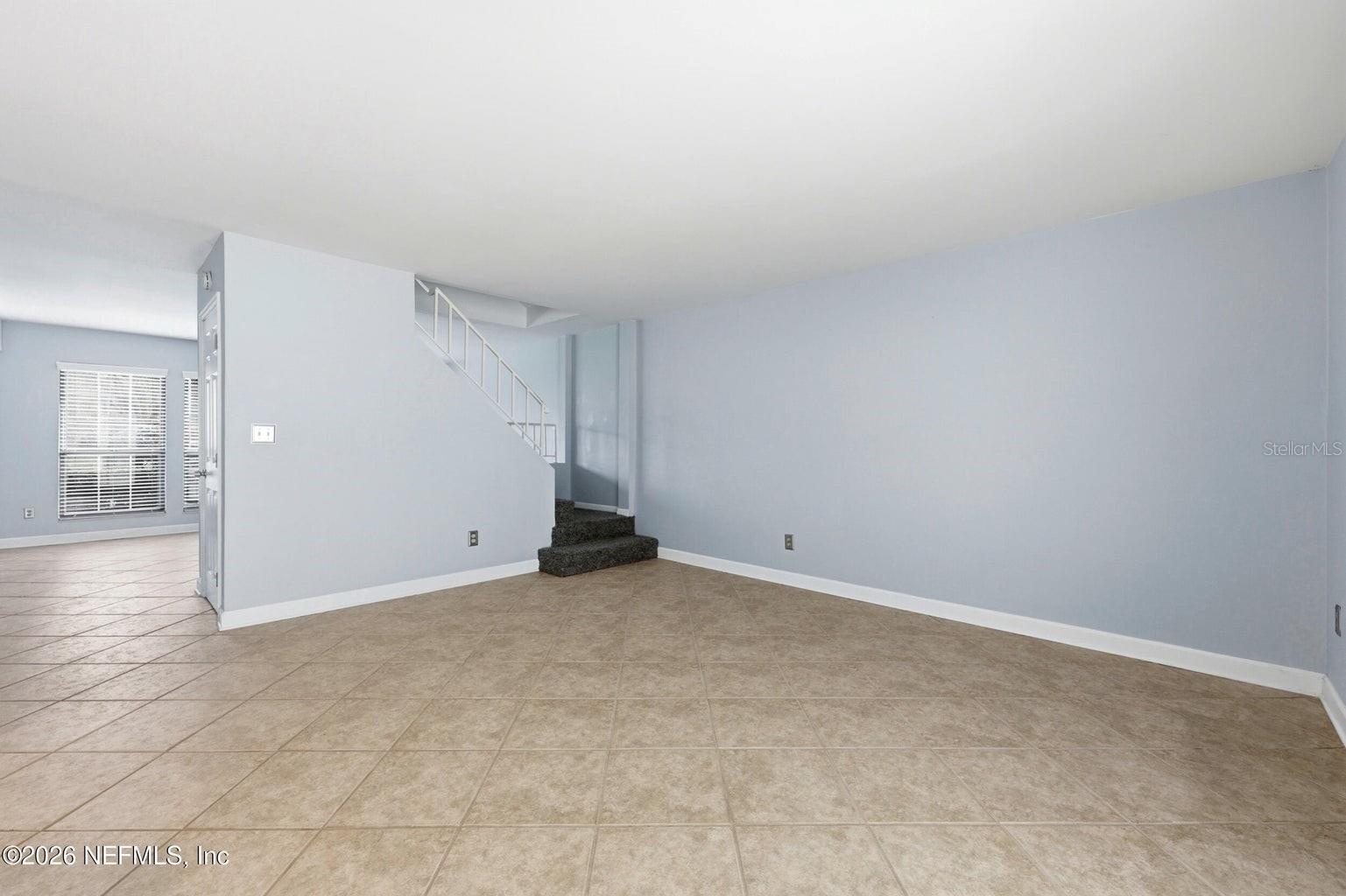 Image 19 of 52 For 8153 Sutton Place N