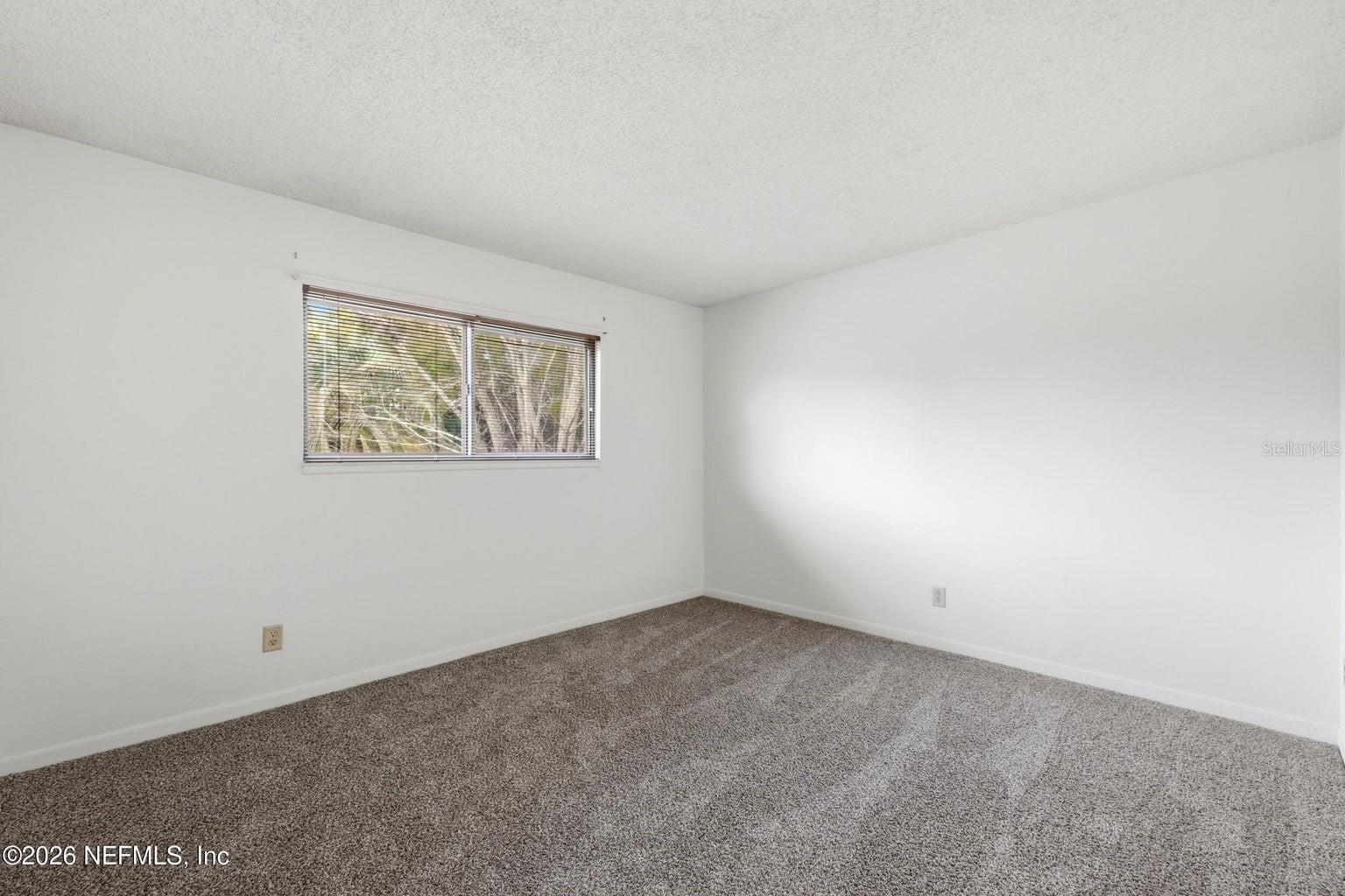 Image 29 of 52 For 8153 Sutton Place N