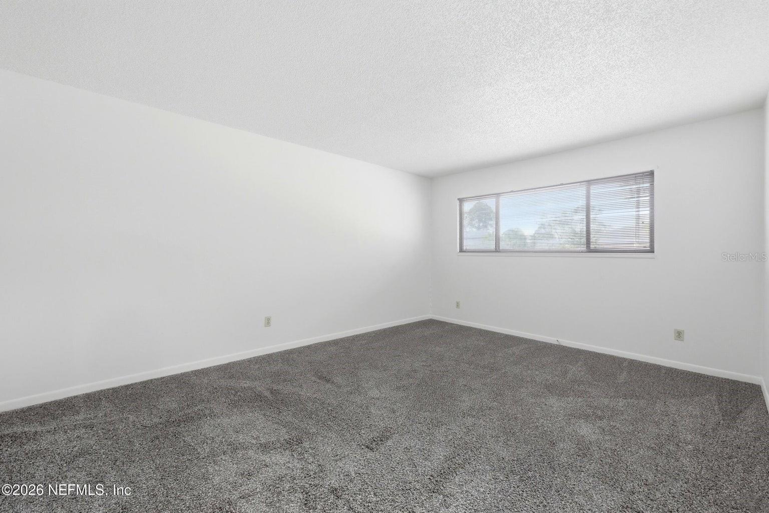 Image 31 of 52 For 8153 Sutton Place N