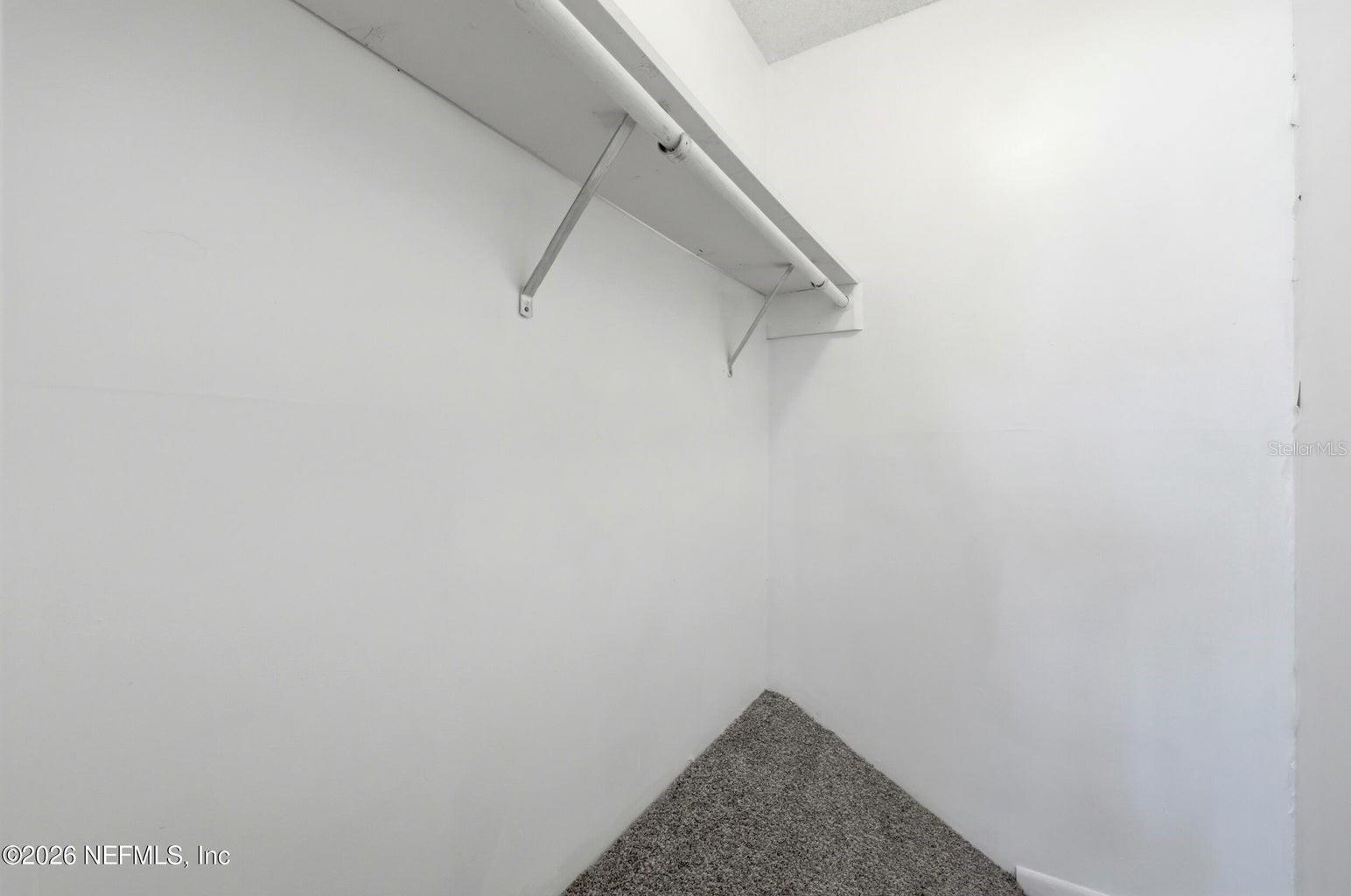 Image 33 of 52 For 8153 Sutton Place N