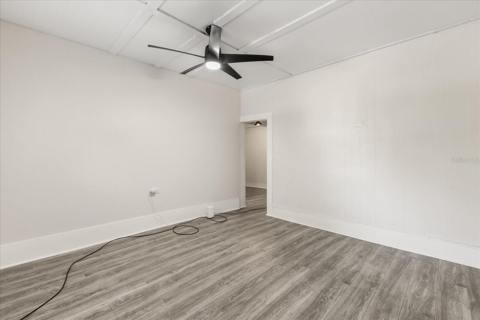 Image 6 of 22 For 829 3rd Street