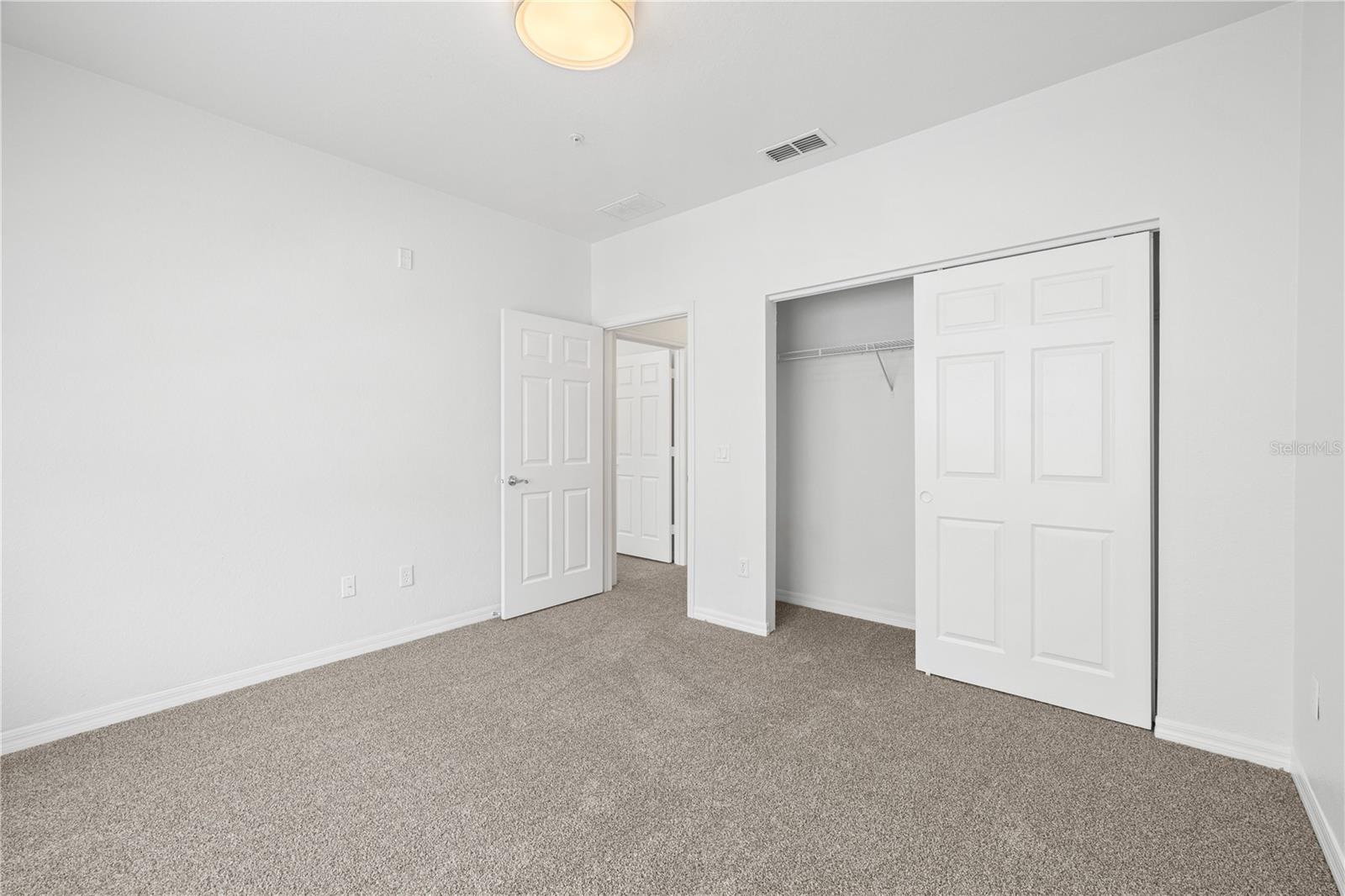 Image 22 of 51 For 2442 Grand Central Parkway 2