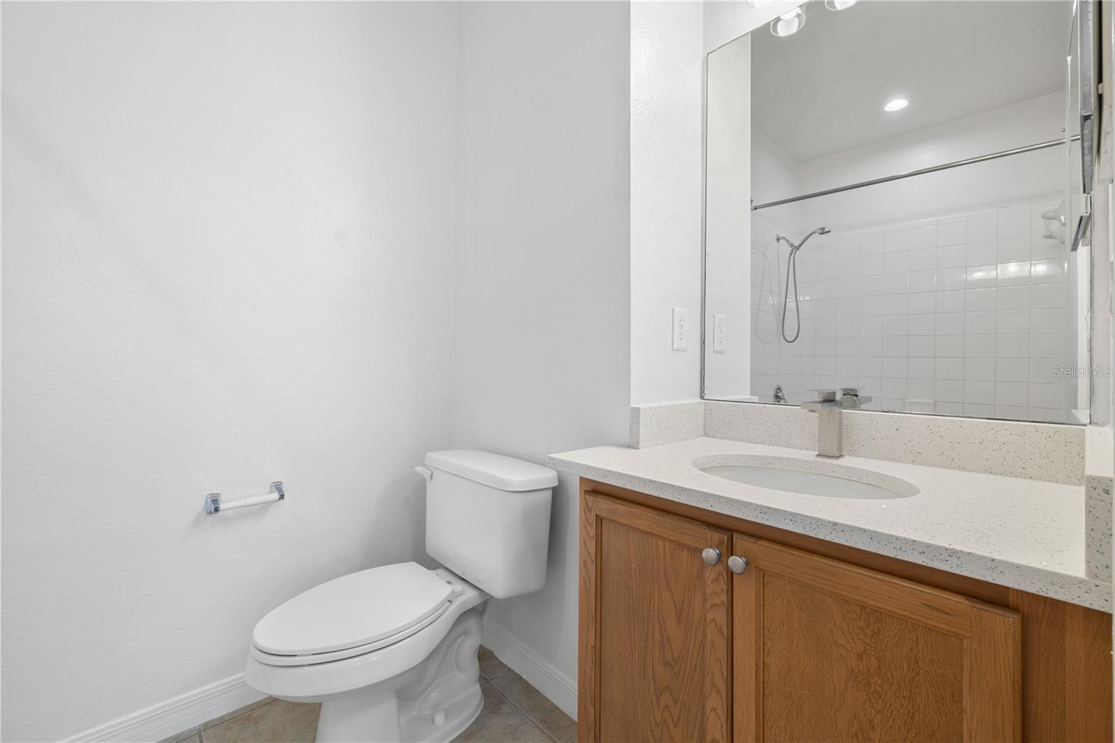 Image 30 of 51 For 2442 Grand Central Parkway 2