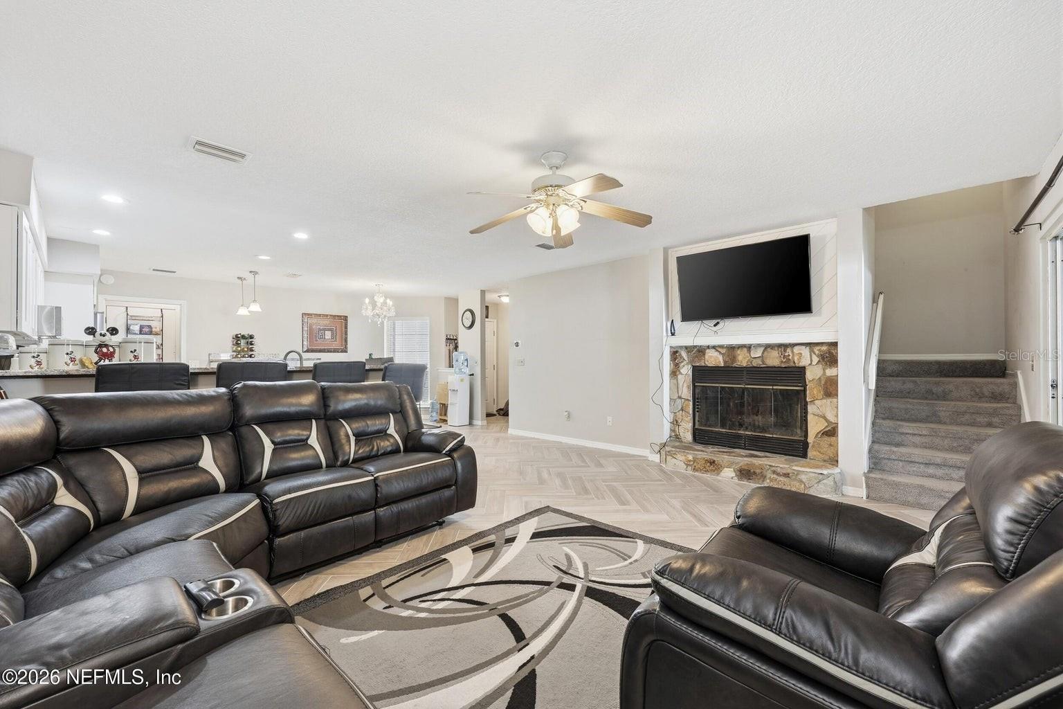 Image 15 of 33 For 10155 Brookwood Forest Boulevard
