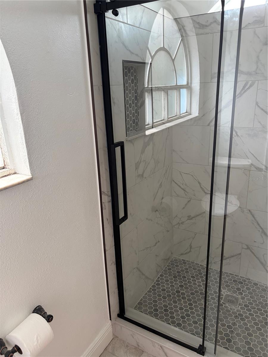 Image 6 of 14 For 2717 Poinciana Boulevard 169
