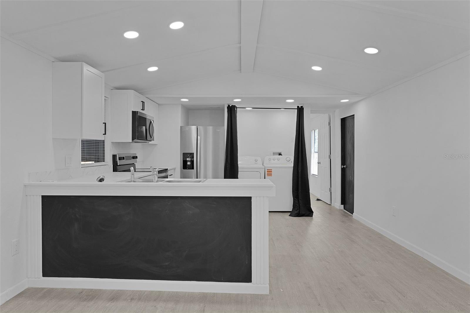 Image 15 of 39 For 33514 Luana Court