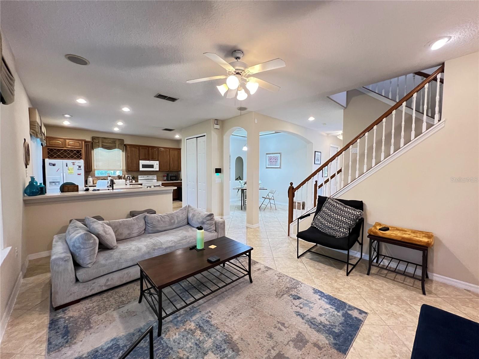 Image 12 of 52 For 1607 Tail Feather Drive
