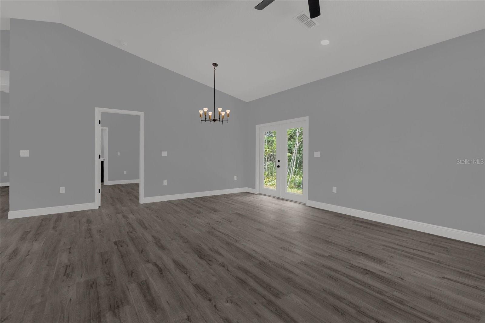 Image 7 of 32 For 1126 Thompson Avenue