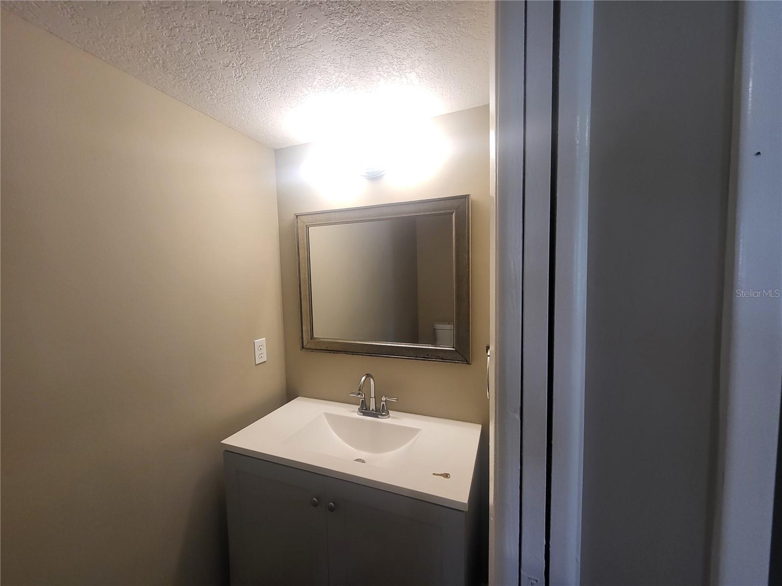 Image 11 of 22 For 7238 Harbor Heights Circle