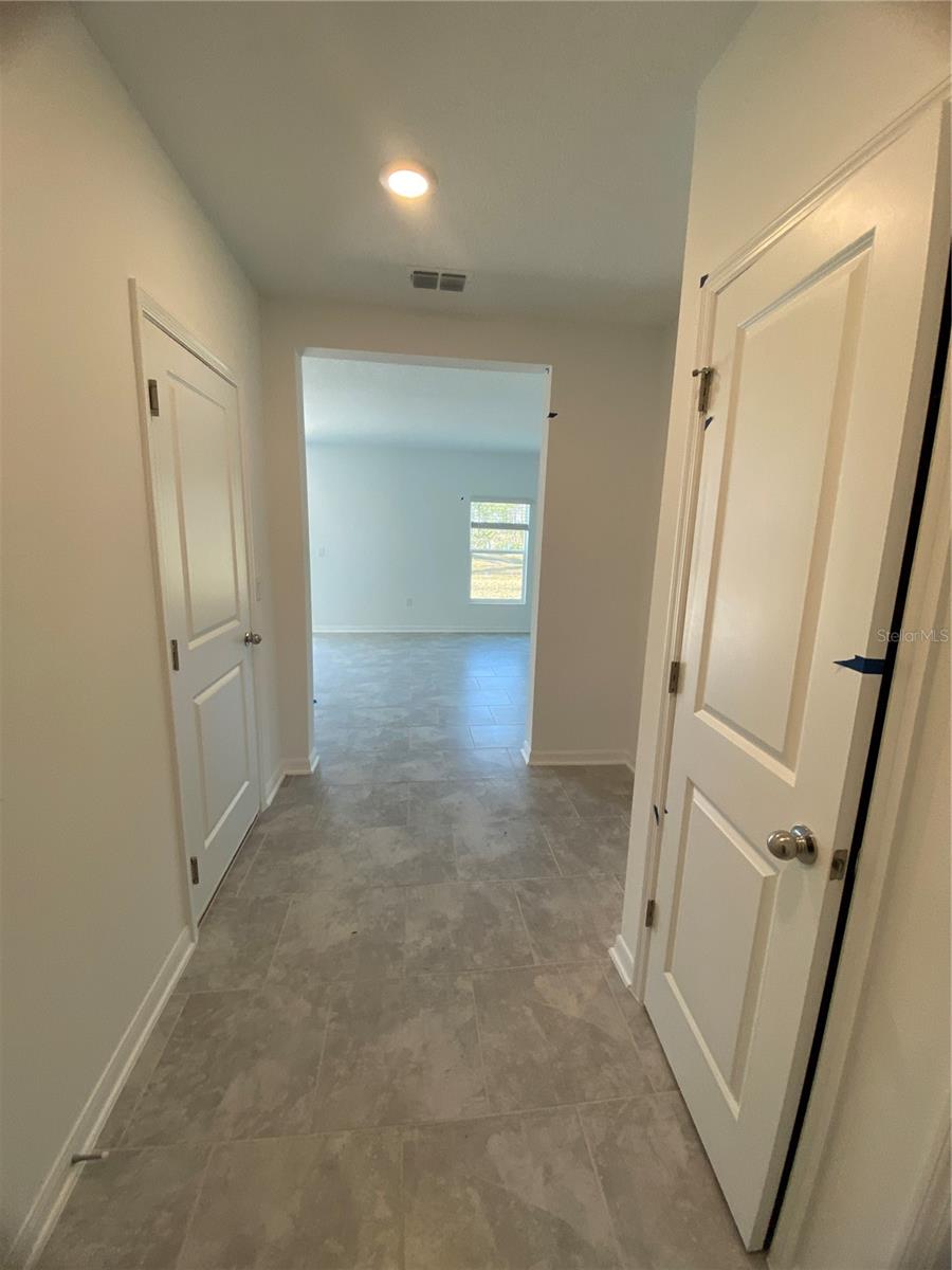 Image 5 of 26 For 3947 Willowbrook Drive