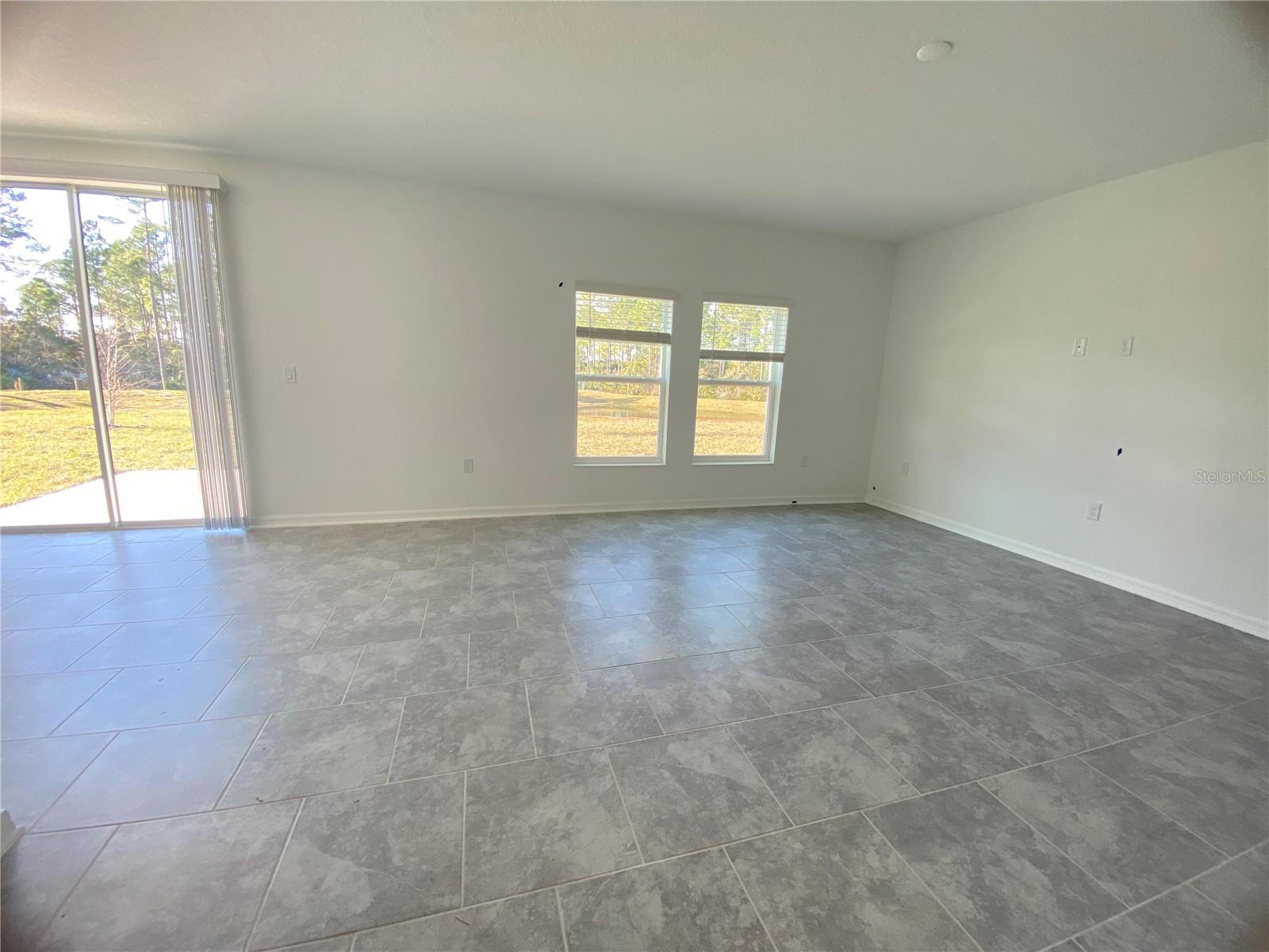 Image 8 of 26 For 3947 Willowbrook Drive