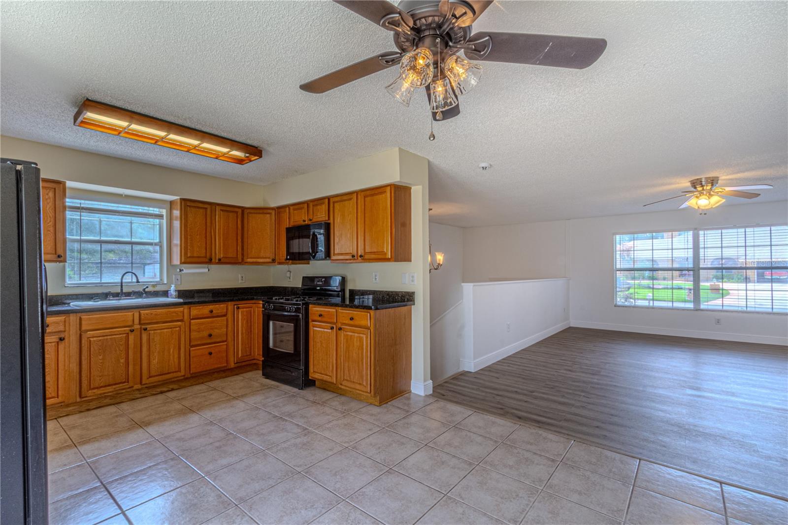 Image 5 of 19 For 2614 Crest Drive