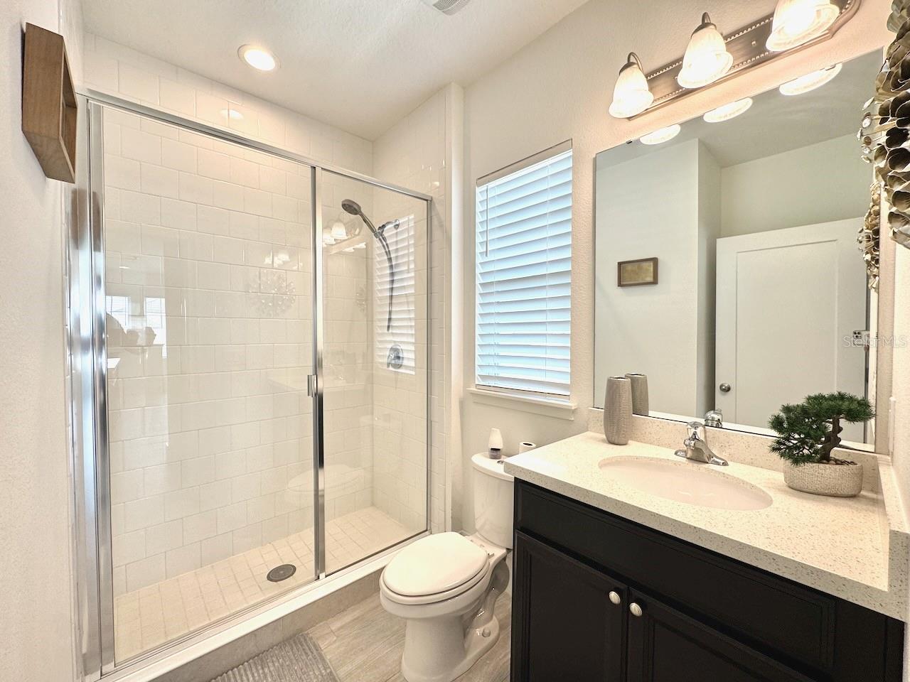 Image 42 of 53 For 8720 Reymont Street
