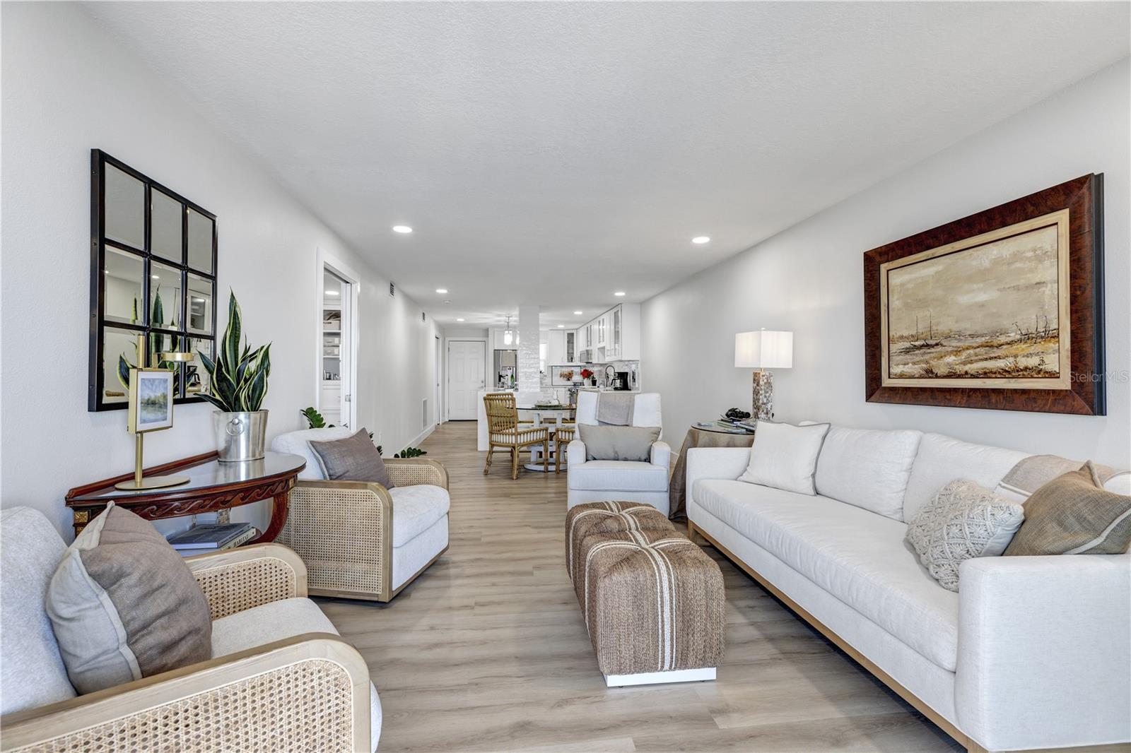 Image 11 of 22 For 101 Riverside Drive 5020