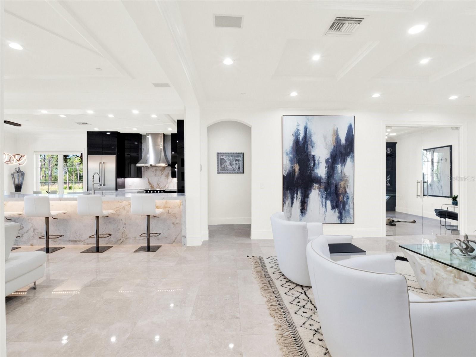 Image 18 of 91 For 10355 Kensington Shore Drive I-102