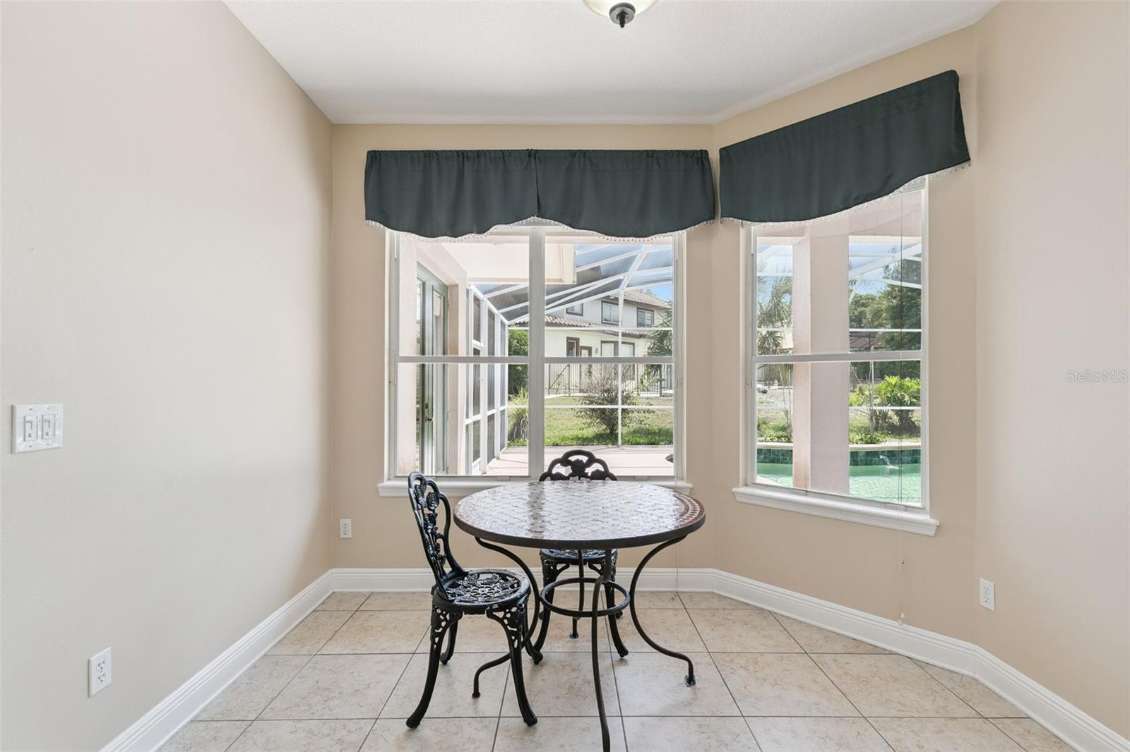 Image 16 of 37 For 7670 Milano Drive