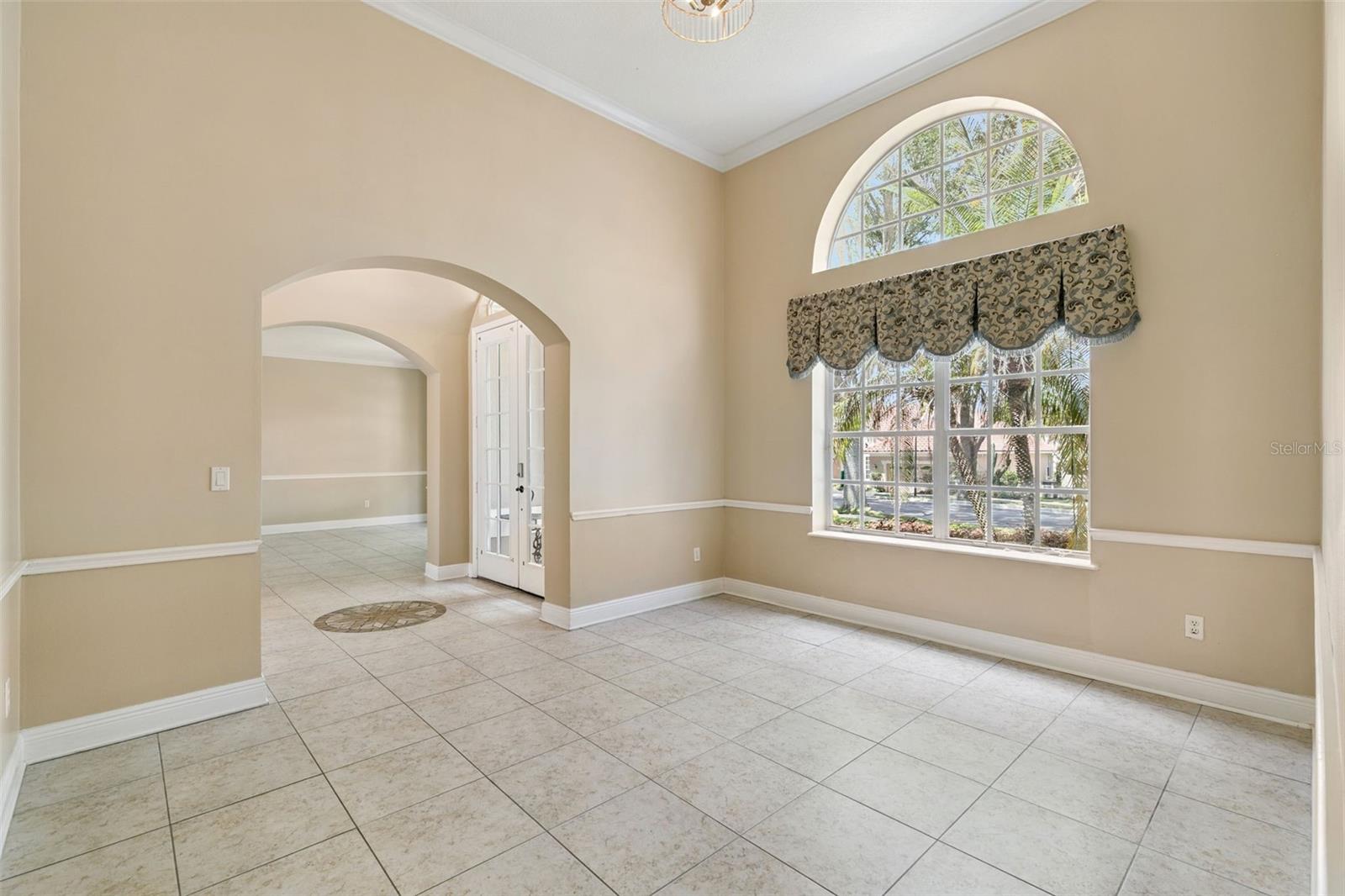 Image 8 of 37 For 7670 Milano Drive