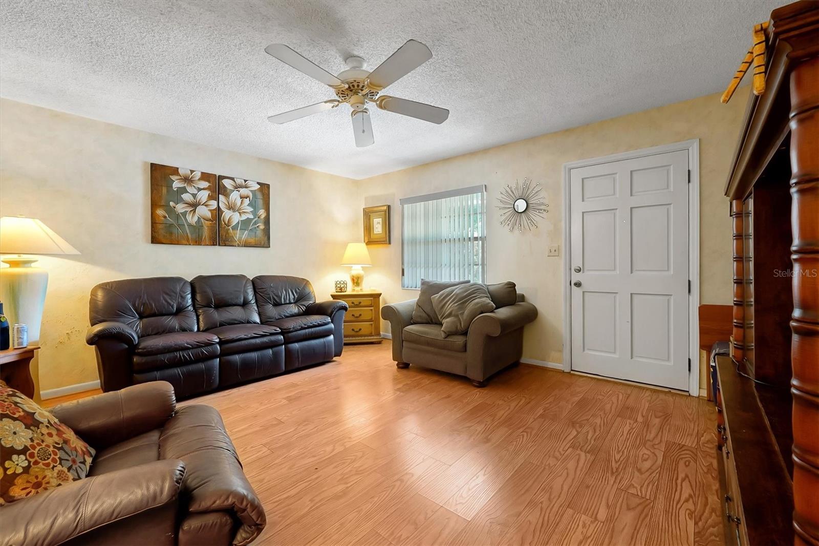 Image 7 of 37 For 1302 Pressview Avenue