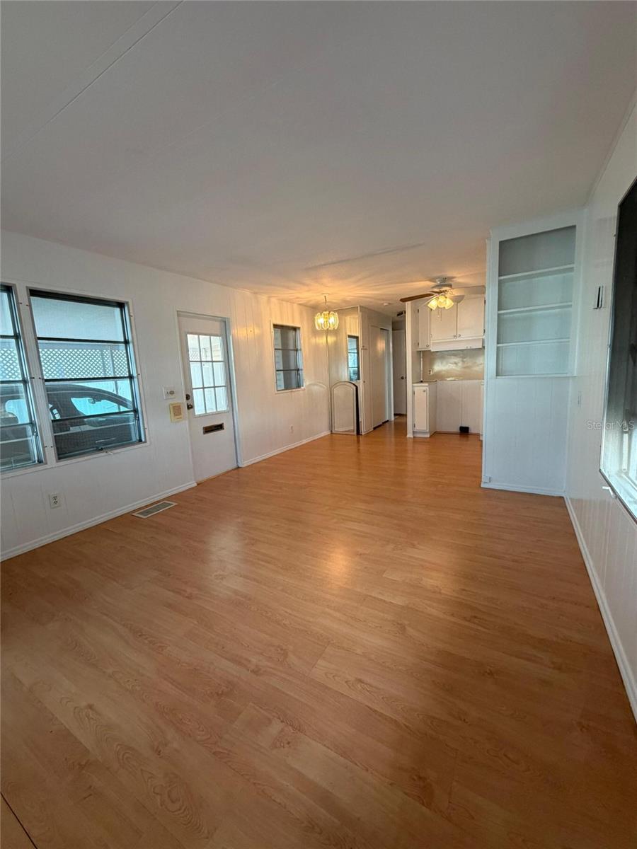 Image 10 of 21 For 2514 17th Street Lane W