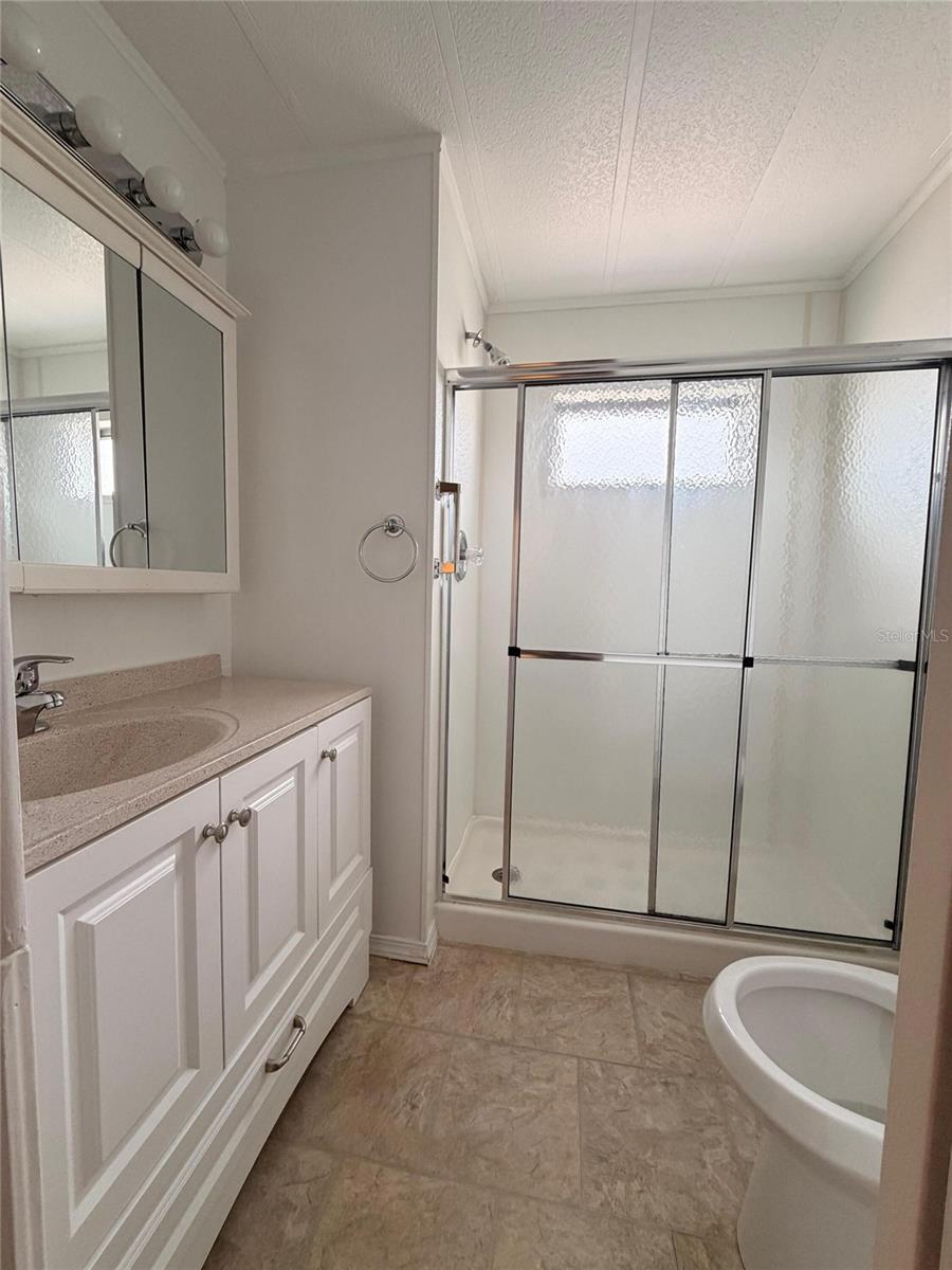 Image 3 of 21 For 2514 17th Street Lane W