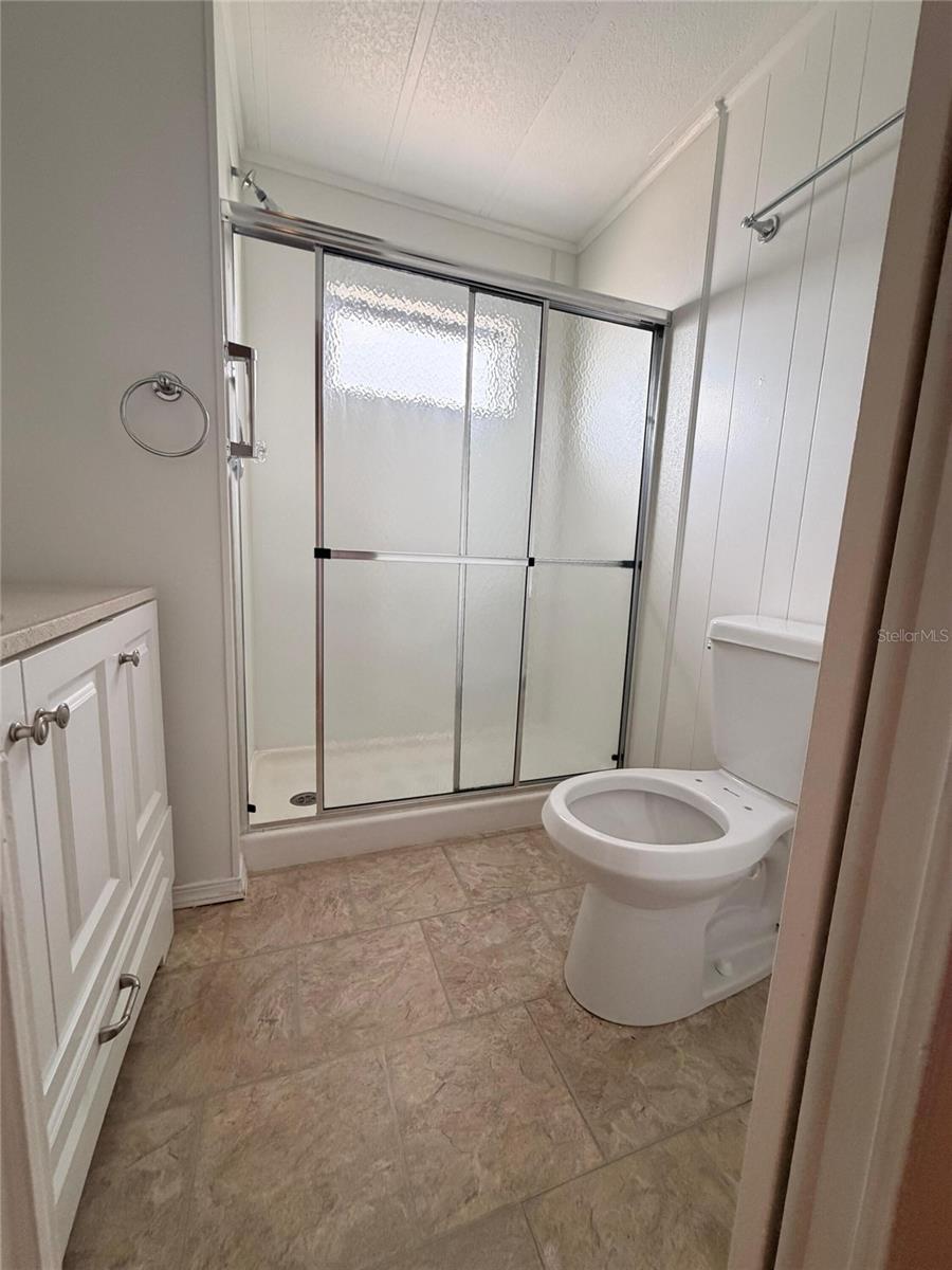 Image 4 of 21 For 2514 17th Street Lane W