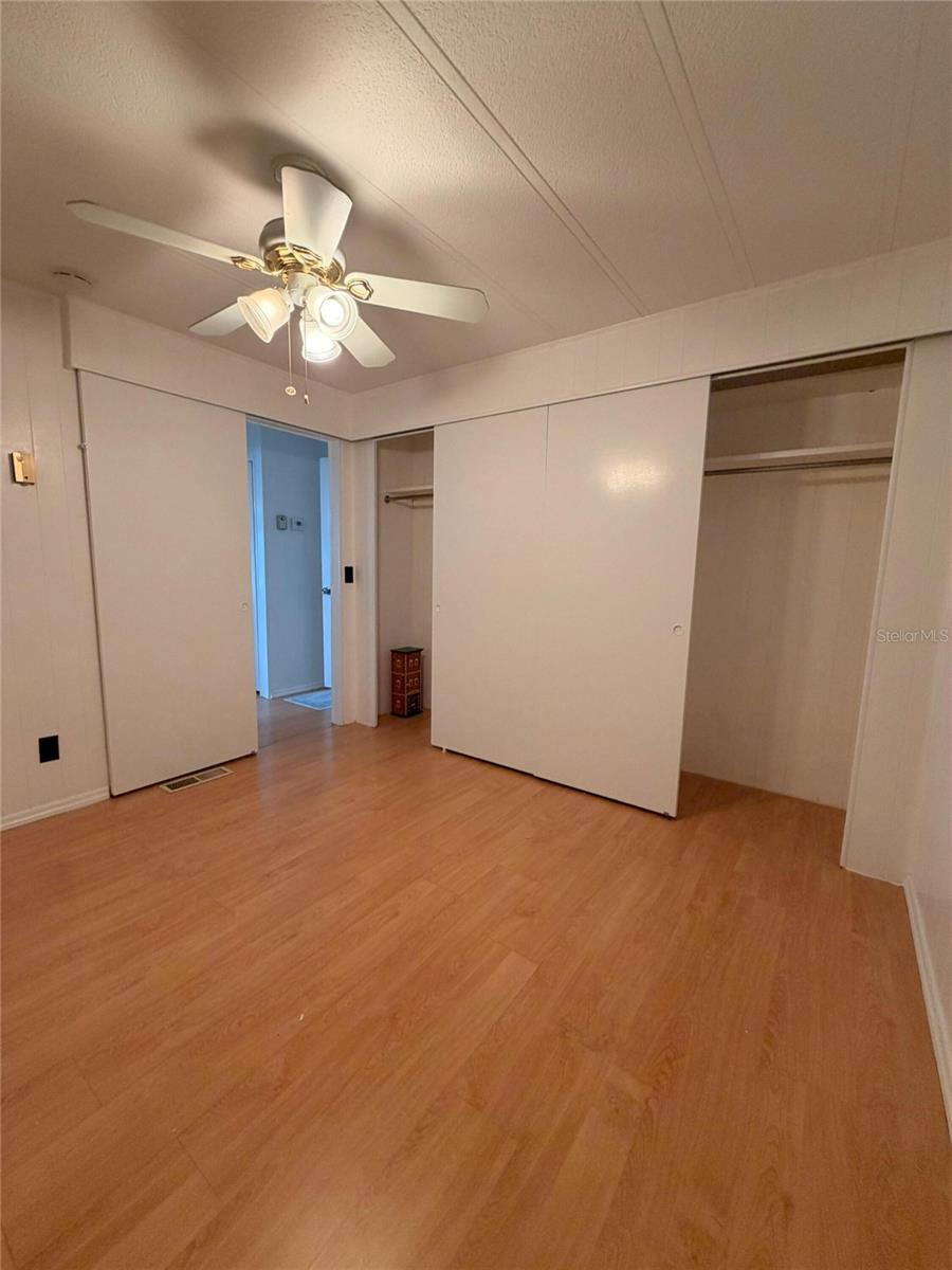 Image 7 of 21 For 2514 17th Street Lane W
