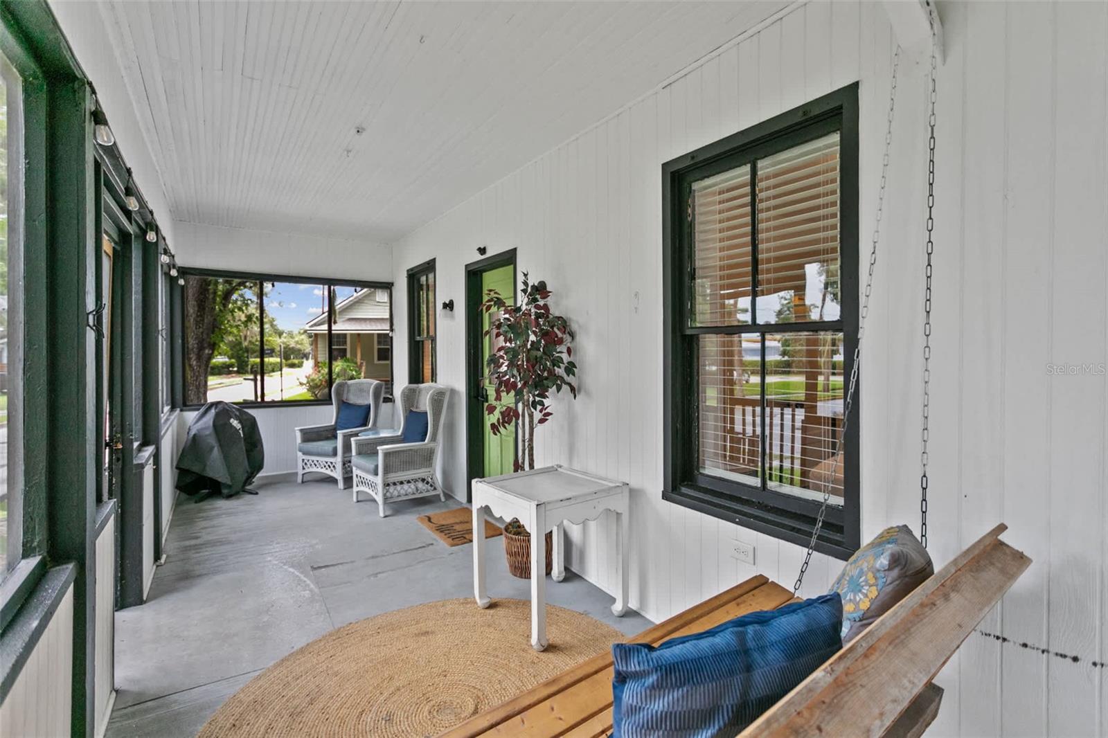 Image 9 of 57 For 10 Pacific Street