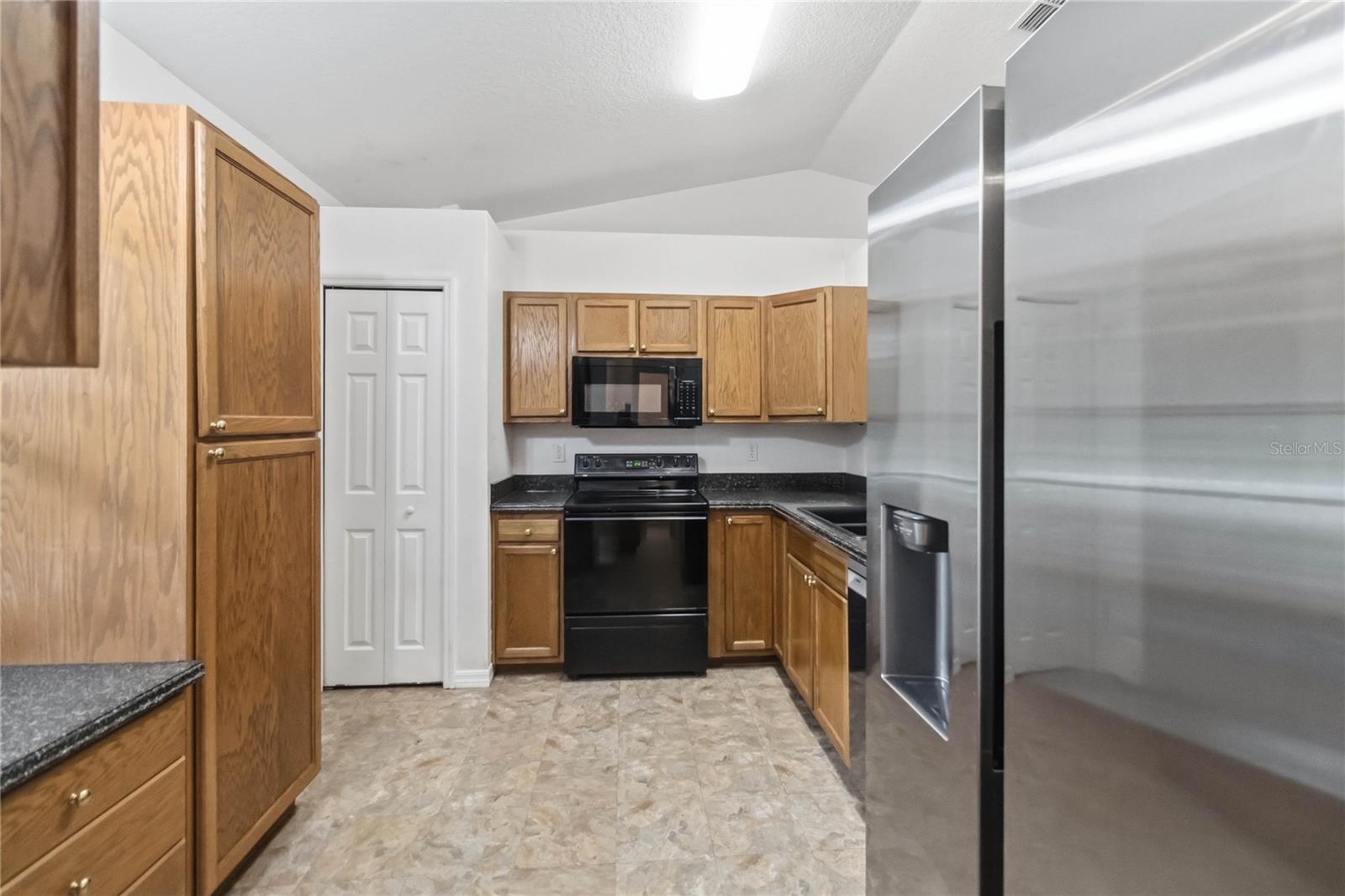 Image 8 of 24 For 210 Madison Street