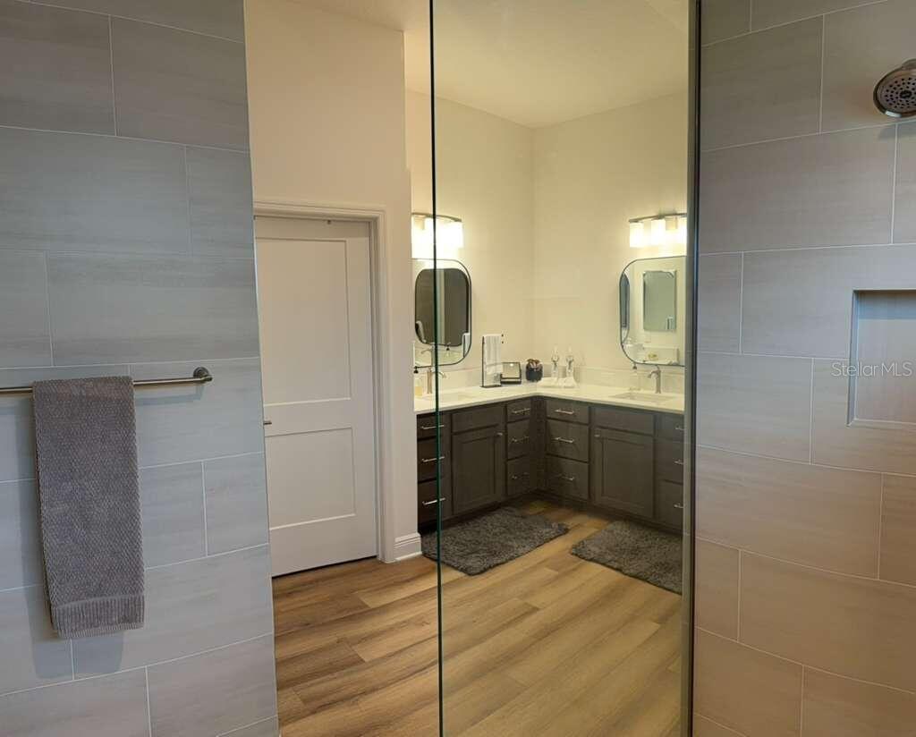 Image 15 of 21 For 2655 Cleveland Place