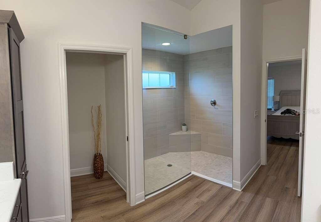 Image 16 of 21 For 2655 Cleveland Place