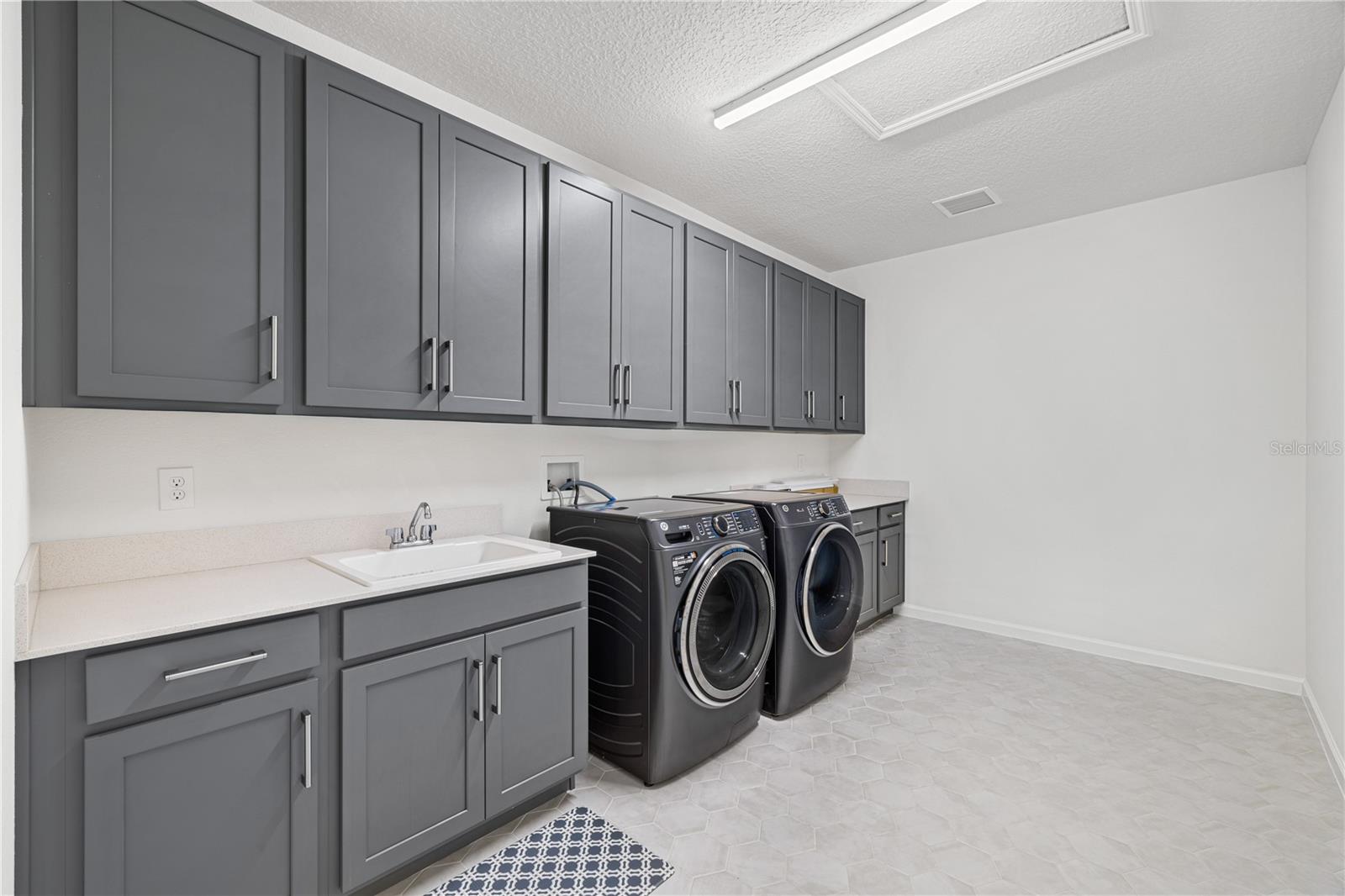 Image 51 of 78 For 17372 Glossy Pomelo Way