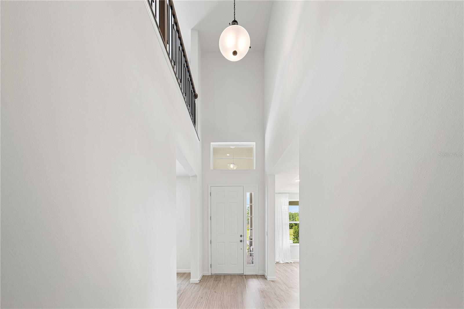 Image 7 of 78 For 17372 Glossy Pomelo Way