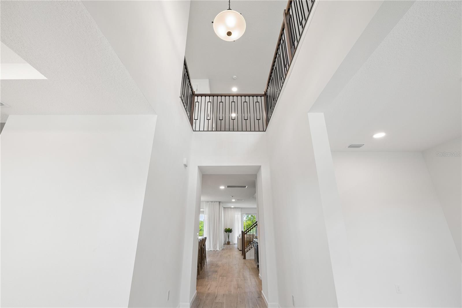 Image 8 of 78 For 17372 Glossy Pomelo Way
