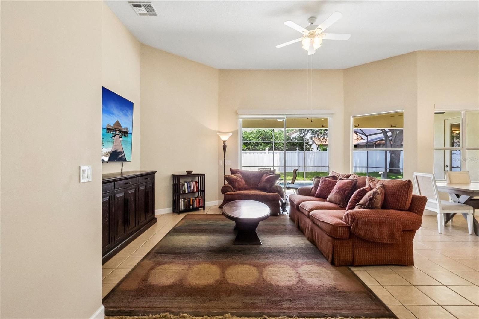 Image 12 of 41 For 232 Sagecrest Dr