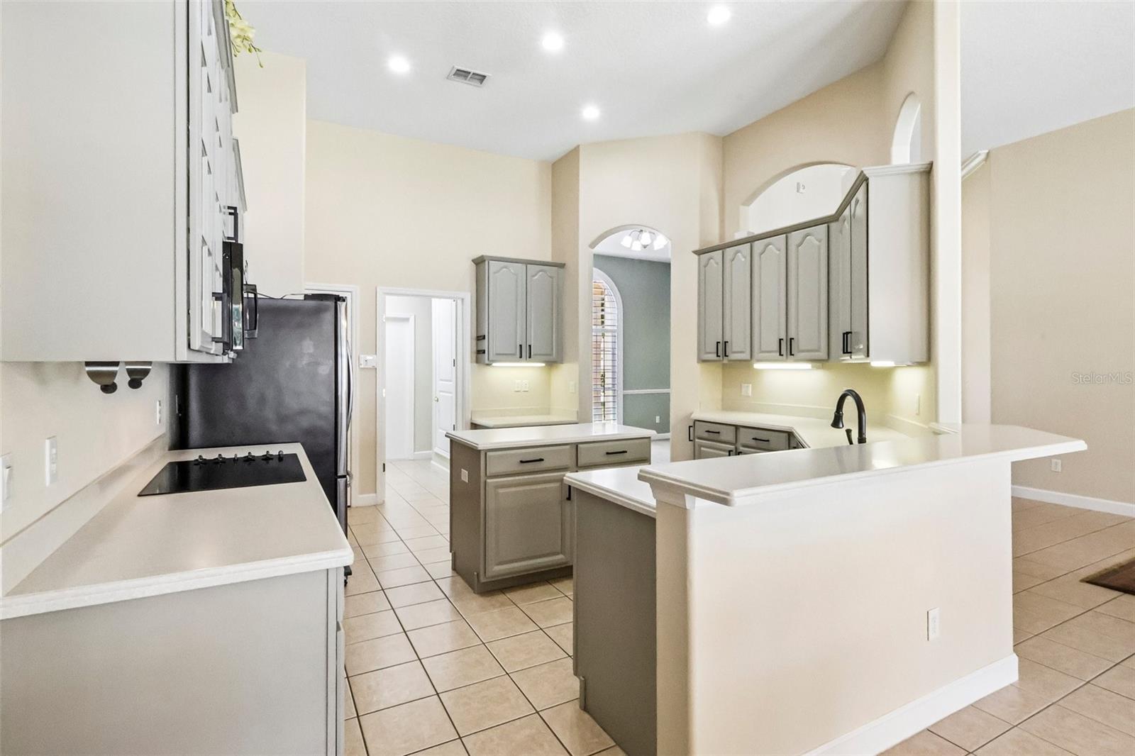 Image 16 of 41 For 232 Sagecrest Dr