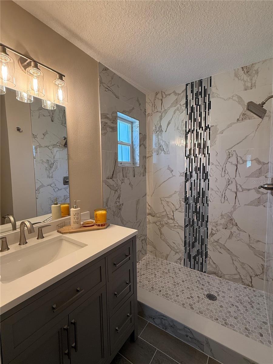 Image 11 of 31 For 881 Brunswick Lane