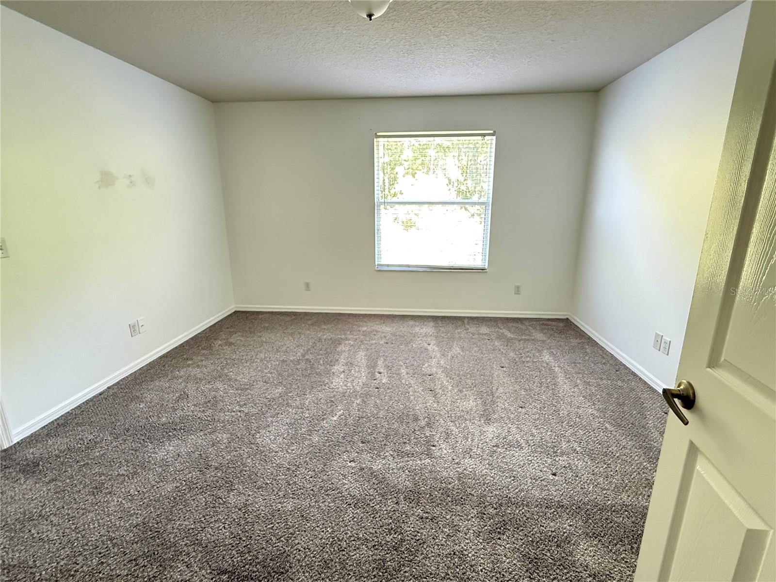 Image 4 of 8 For 13495 Applerose Lane 26