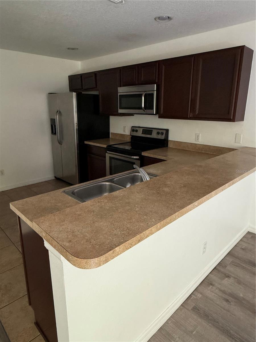 Image 7 of 8 For 13495 Applerose Lane 26